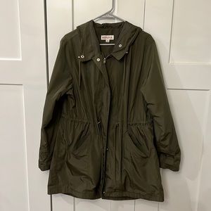 Women’s army green spring jacket